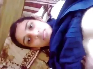 در آخرین مرحله از وجد ، زن قزاق نتوانست جلوی خود را بگیرد و انزال فیلم سکسی خارجی با لینک مستقیم های غلیظ از واژن او خارج شد