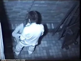 شلیک خانگی یک سکس با کیفیت خارجی خانواده قزاق از تلفن دزدیده شده از طریق آبجو به یک شریک عادی